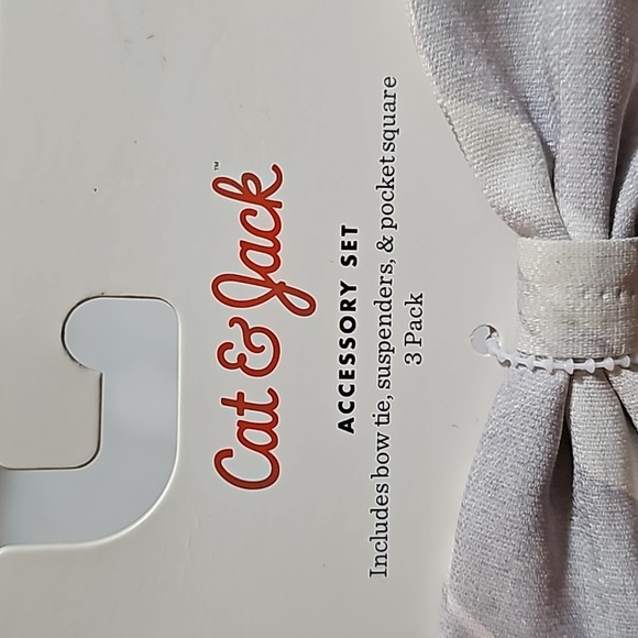 Cat & Jack Boys' Accessory Set Bow Tie, Suspenders & Pocket Square Set New - Picture 9 of 11